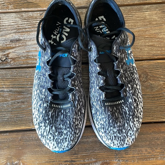 Bandit 3 Under Armour Men’s running sneakers - Picture 2 of 4